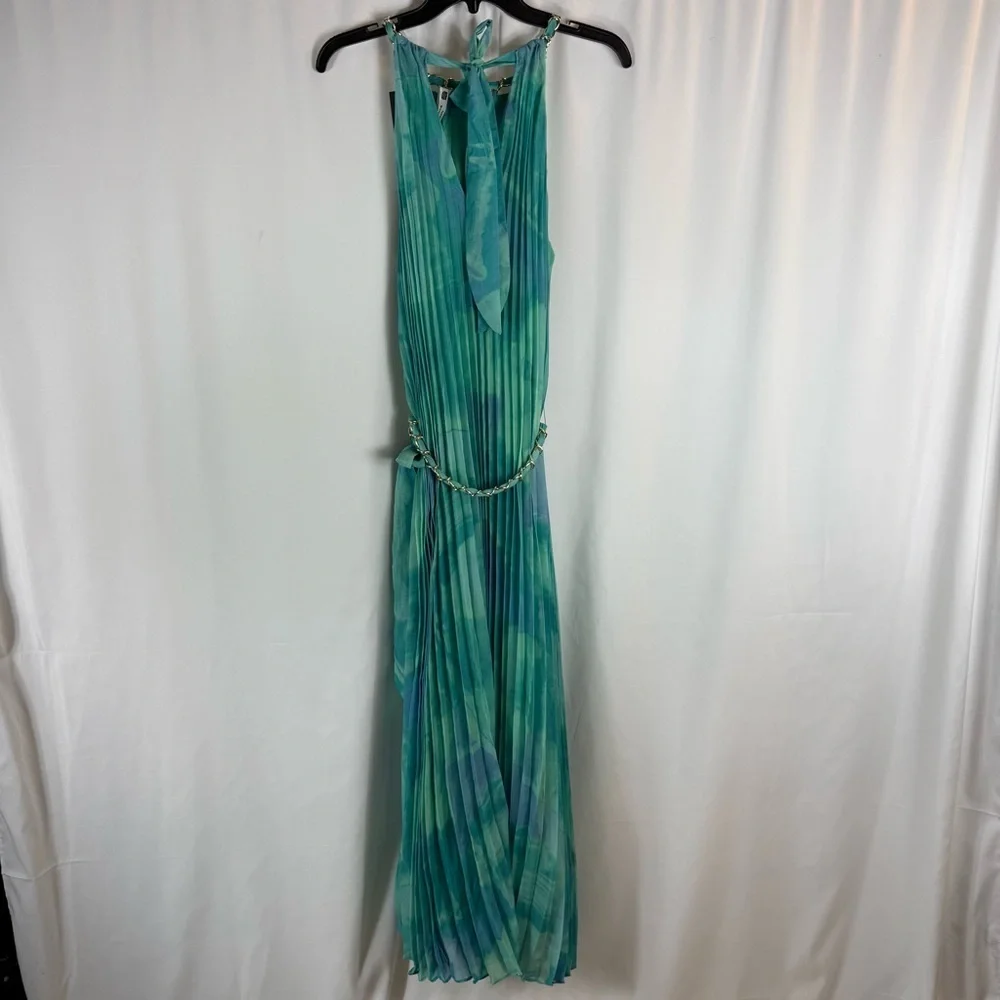 NWT Miss Avenue Vibrant  Green Maxi halter neck Dress size:M